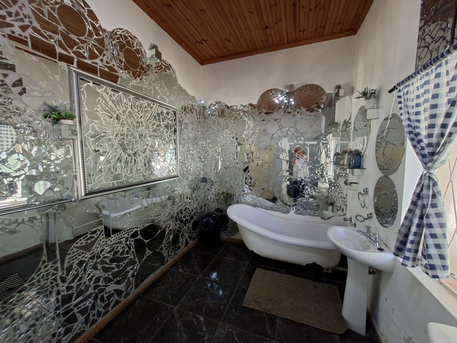 4 Bedroom Property for Sale in Cannon Hill Eastern Cape